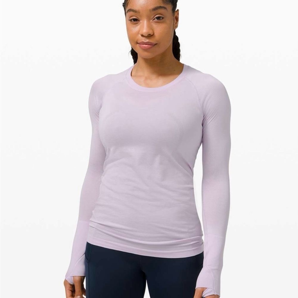 Lululemon Swiftly Tech Long-Sleeve Shirt 2.0
Hip Length